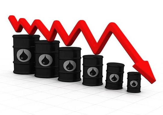 کاهش قیمت نفت در پی عقب‌نشینی ترامپ درباره حمله موشکی سپاه/ چین و هند آسیب‌دیدگان اصلی افزایش تنش‌ها