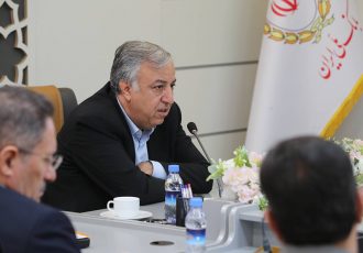 بررسی طرح های نوآورانه در کمیته عالی محصولات و خدمات بانک ملی ایران