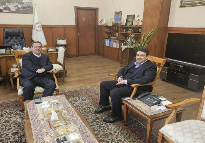 دیدار مدیرعامل بانک ملی ایران با استاندار آذربایجان غربی در راستای حمایت از تولید دیدار مدیرعامل بانک ملی ایران با استاندار آذربایجان غربی در راستای حمایت از تولید
