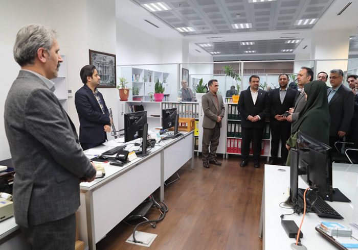 تاکید مدیرعامل بانک ملی ایران بر هم افزایی همکاران در راستای تحقق اهداف بانک تاکید مدیرعامل بانک ملی ایران بر هم افزایی همکاران در راستای تحقق اهداف بانک