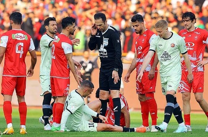 قطعی شدن محرومیت تماشاگران پرسپولیس-تراکتور در ۲ فصل بعد
