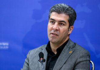 هشدار به خطر افتادن سرمایههای مردم در فروش «مسکن متری» هشدار به خطر افتادن سرمایههای مردم در فروش «مسکن متری»