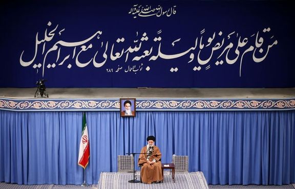 رهبر معظم انقلاب: کشور را به سمت جنگ نمی‌بریم اما در مقابل تحمیل با قدرت می‌ایستیم/ ما به منافع و مصالح کشور و ملتمان پایبندیم  