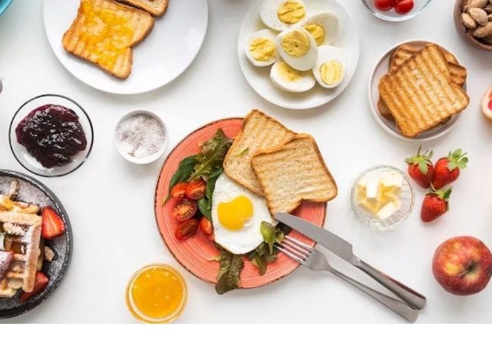 چرا نباید صبحانه را دیر بخوریم؟