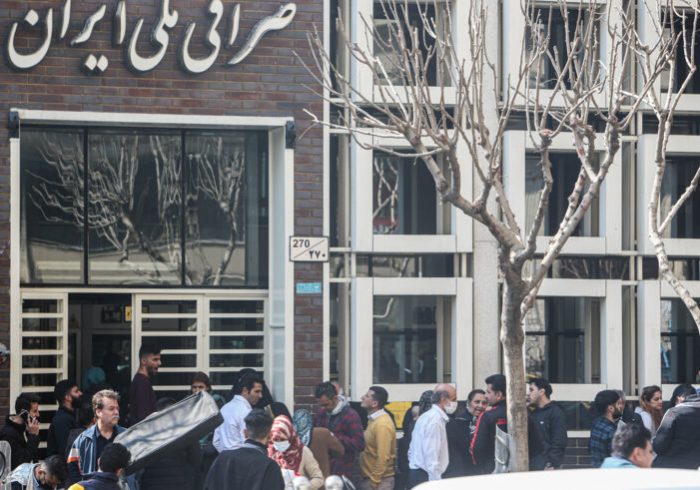 تکرار ترفند منسوخ شده دلالان ارزی/ نرخ‌سازی در روزهای تعطیل جواب نداد
