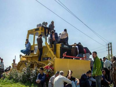 کارگران هپکو برای چهارمین روز پیاپی تجمع اعتراضی تشکیل دادند. کارگران هپکو برای چهارمین روز پیاپی تجمع اعتراضی تشکیل دادند.